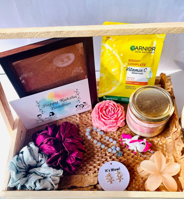 Rakhi Hamper for Sister
